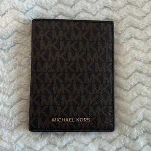 Brand-New, Michael Kors Jet Set Travel Passport Holder Wallet